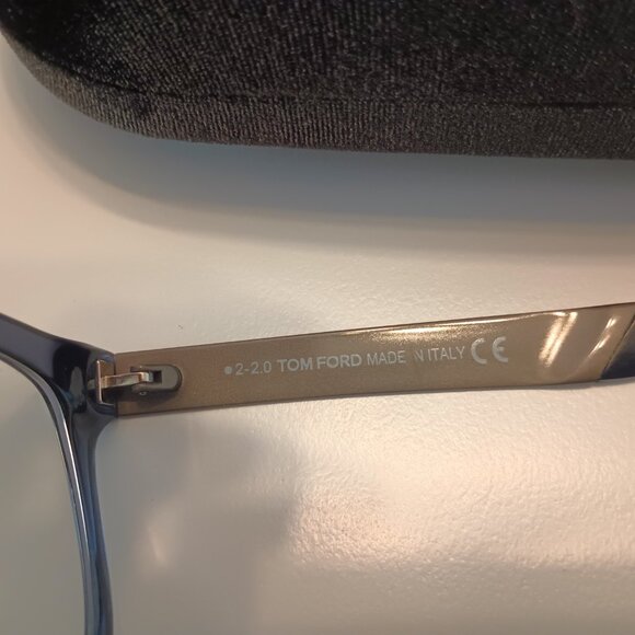 Tom Ford Reading Glasses - Picture 3 of 8
